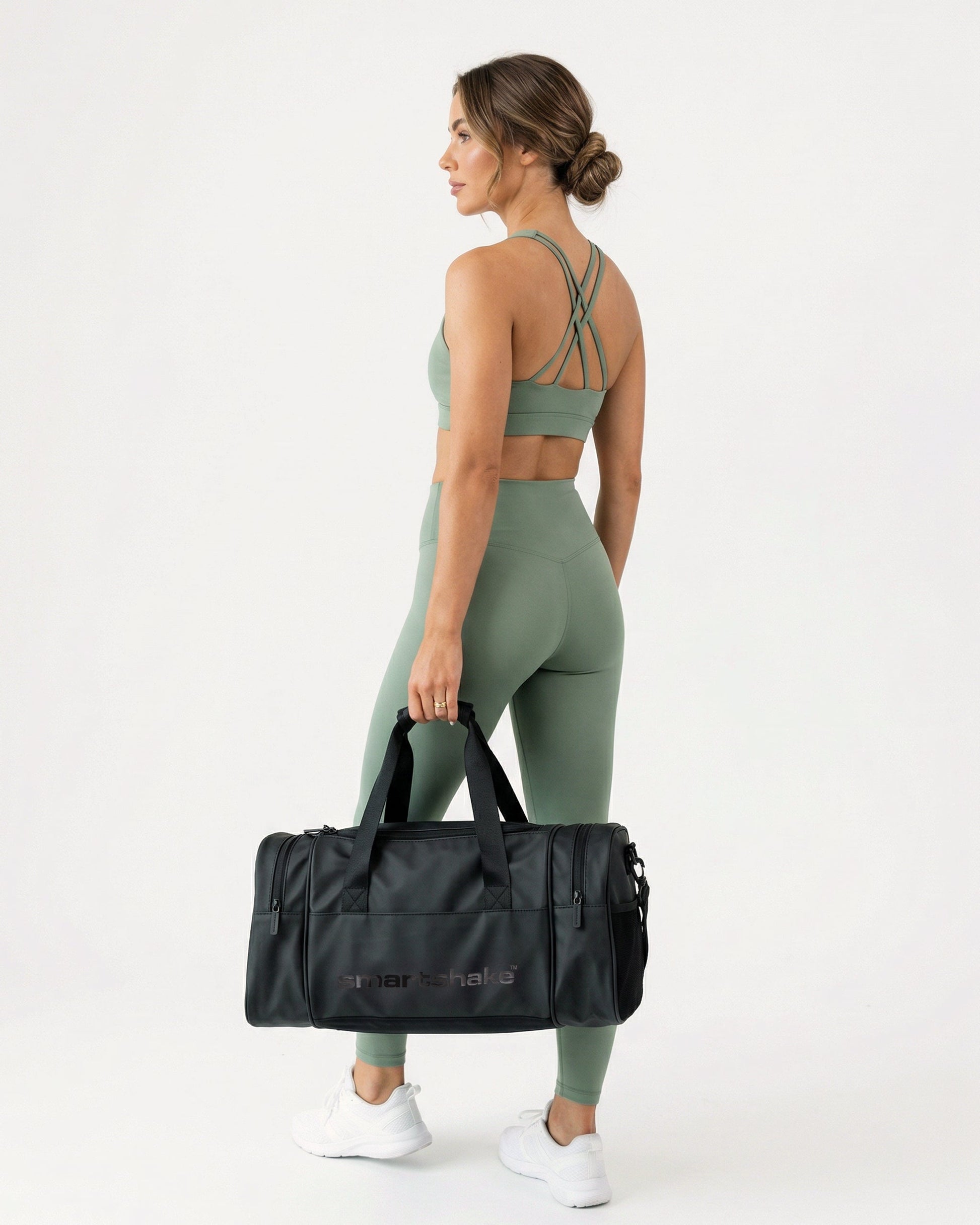gym-bag-black-g8 Smartshake_GymBag_Black_lifestyle4_39cb3c06-8267-4a3c-8ba4-17ffef457cbf.jpg