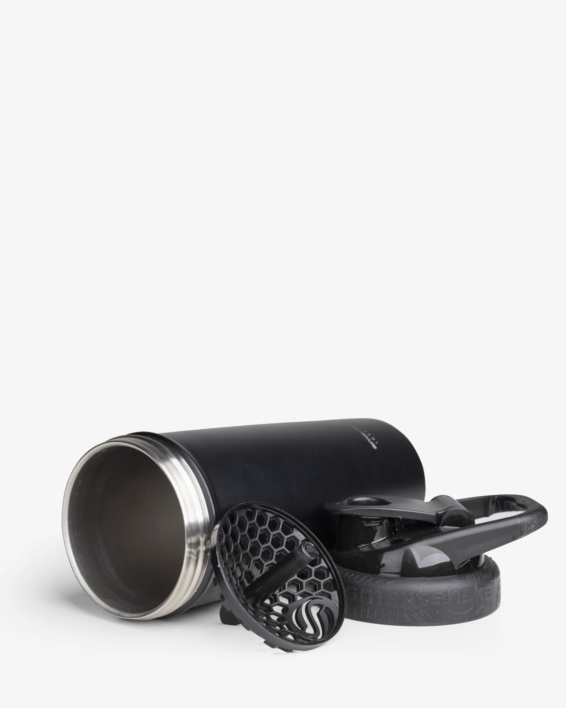 insulated-steel-shaker-black-e1 Smartshake_Insulated_Steel_Black_assambled.jpg