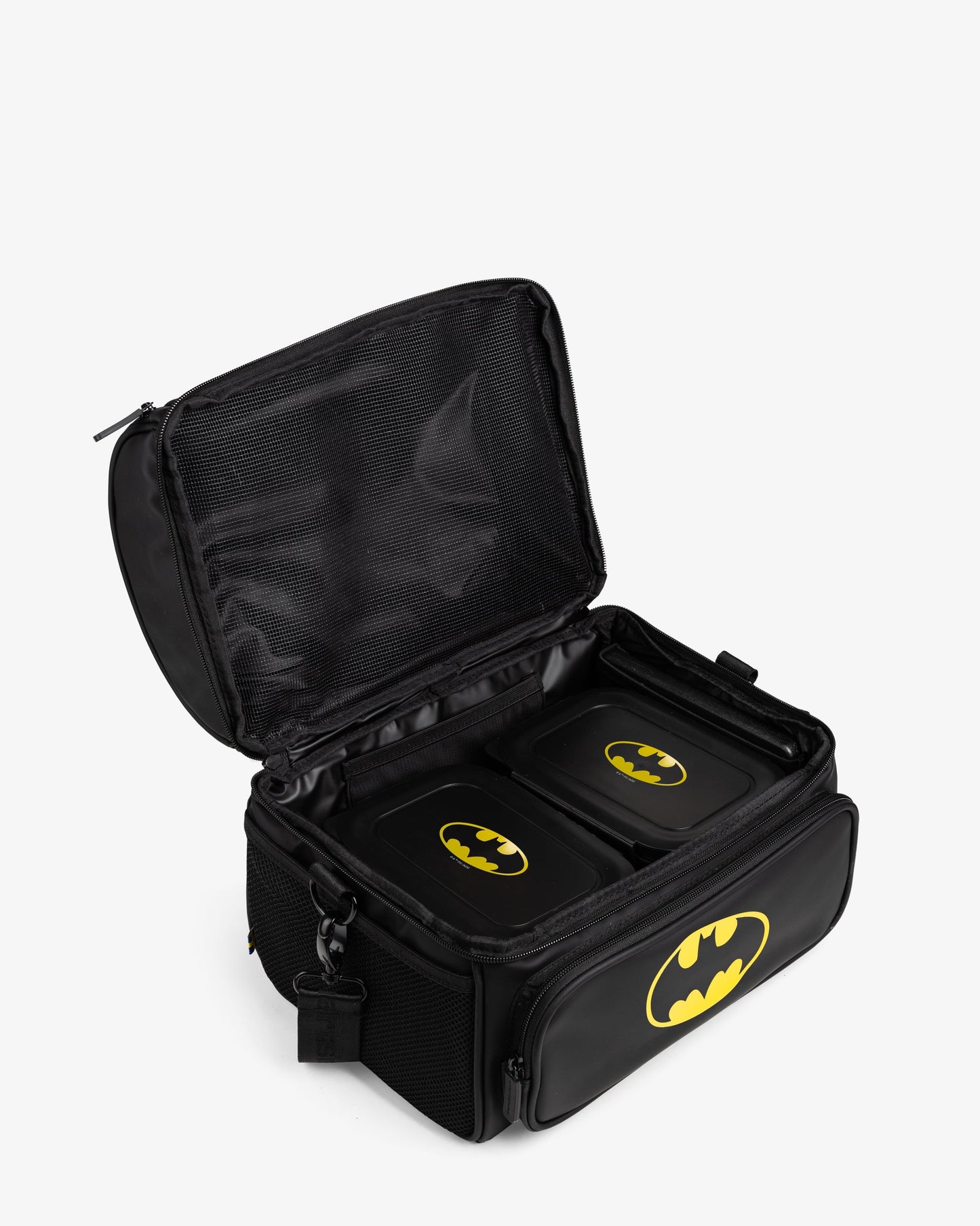 meal-prep-bag-batman-with-4-food-containers-and-2-ice-packs-h7 Smartshake_Meal_Prep_Bag_Batman_open.jpg