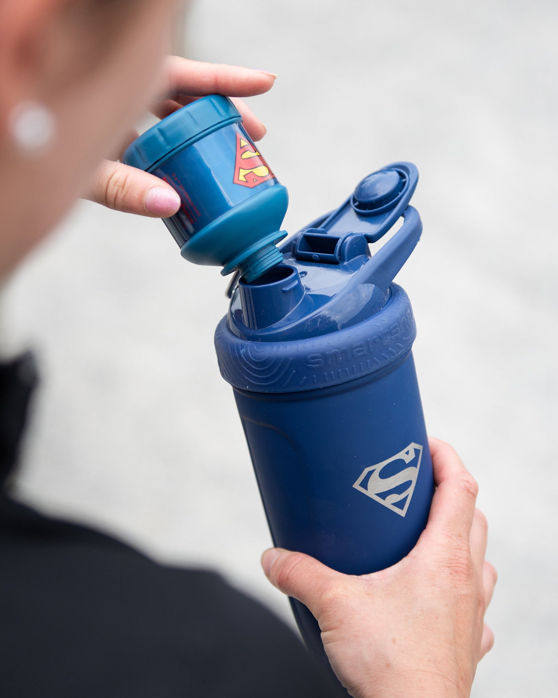 whey2go-funnel-superman-e2 Smartshake_Whey2Go_Superman_Lifestyle.jpg