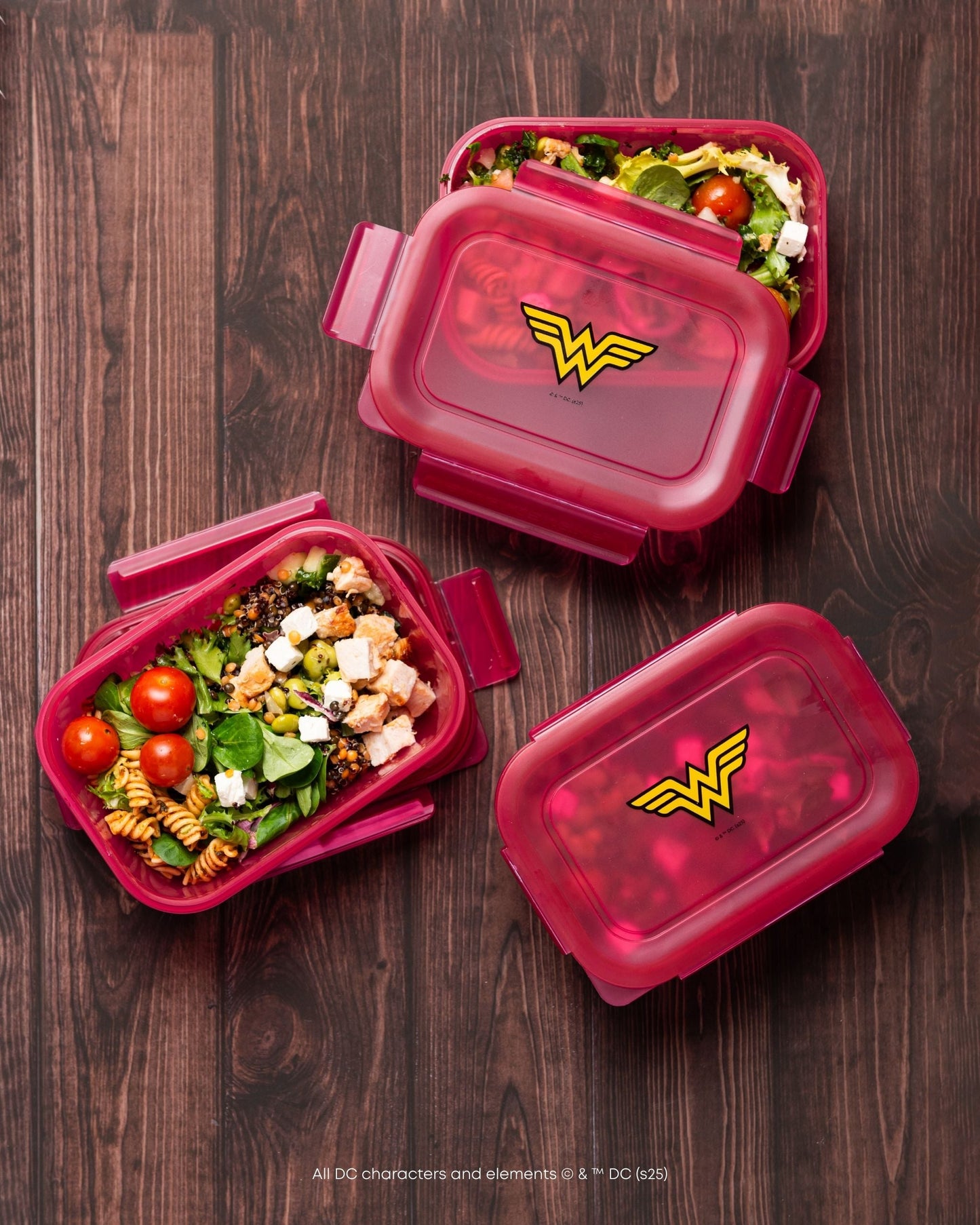 food-storage-container-wonder-woman-l2 WonderWoman_lifestyle.jpg
